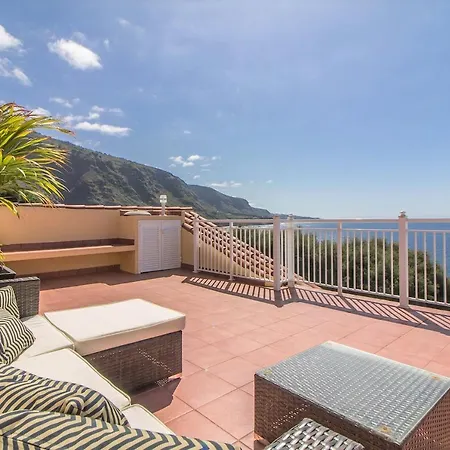 Villa In Protected Space In Front Of The Sea Los Realejos