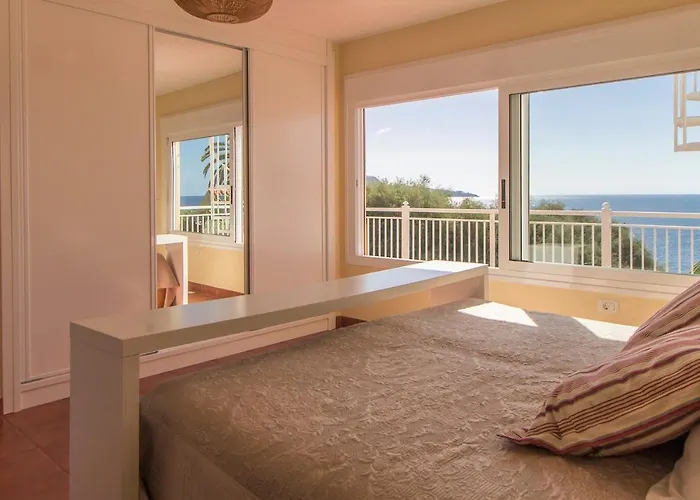 فيلة In Protected Space In Front Of The Sea