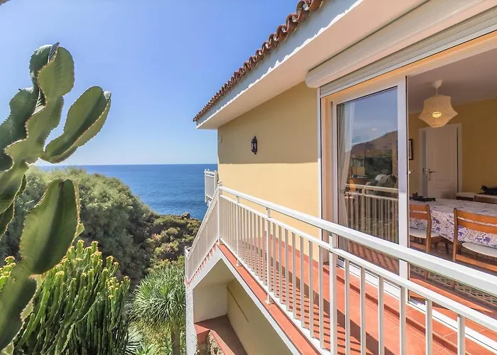 In Protected Space In Front Of The Sea فيلة