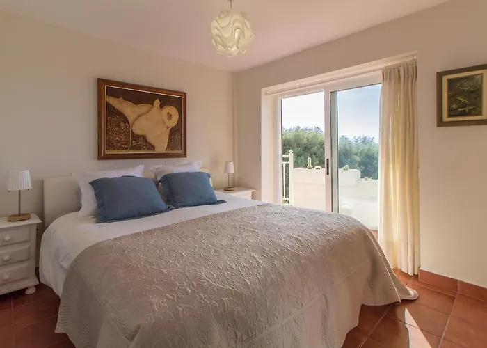 In Protected Space In Front Of The Sea لوس رياليخوس